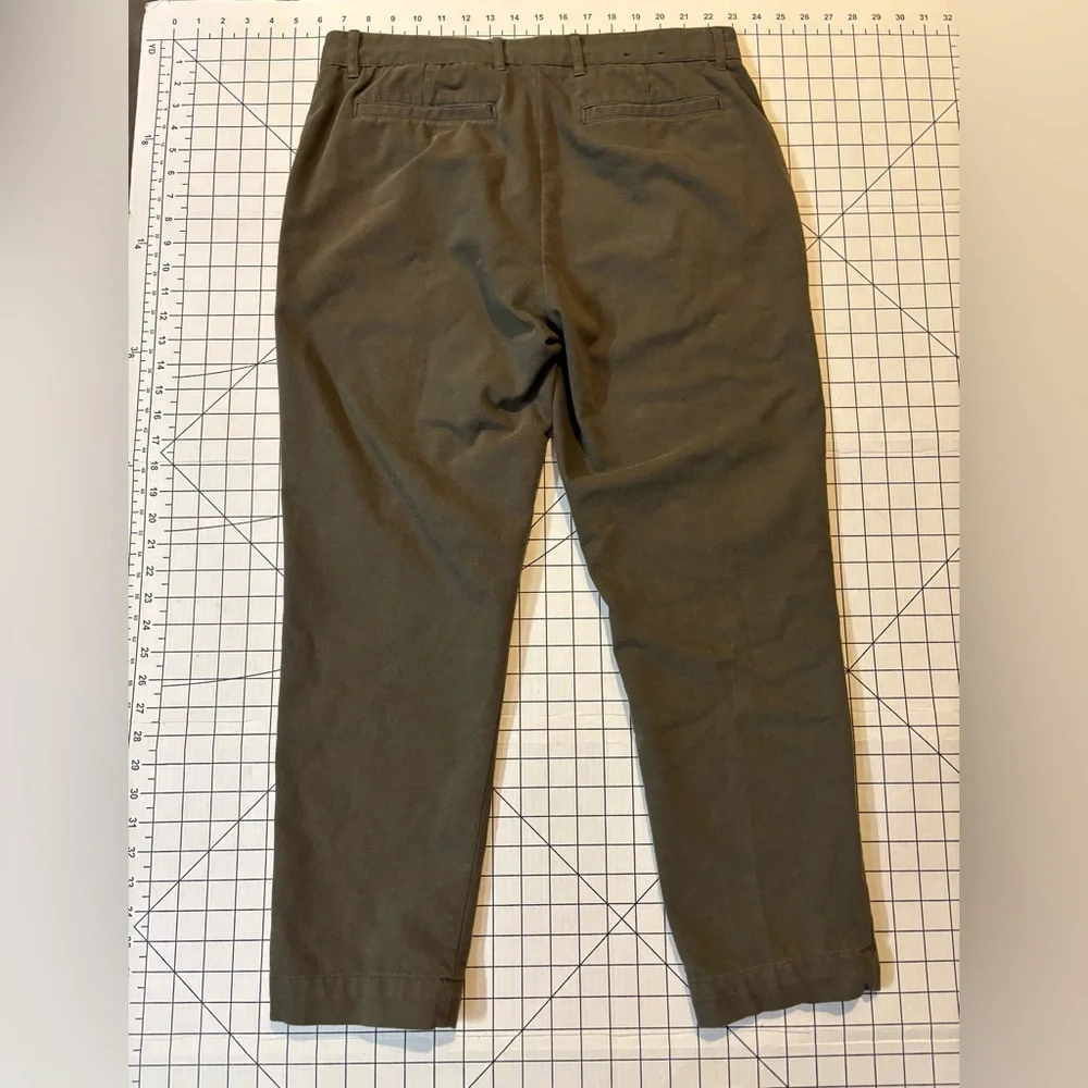 Banana Republic Men’s Size 33/30 Mason Athletic Tapered Pants‎